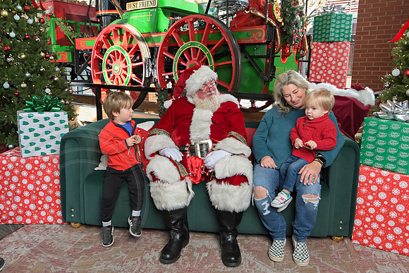 The Charleston Santa 2024-Dec14-2495