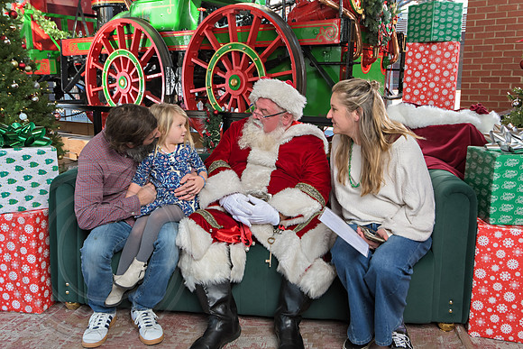 The Charleston Santa 2024-Dec22-3941