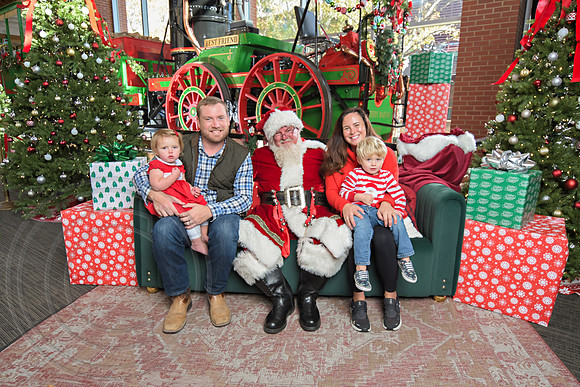 The Charleston Santa 2024-Dec1-0901