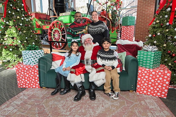 The Charleston Santa 2024-Dec15-3020