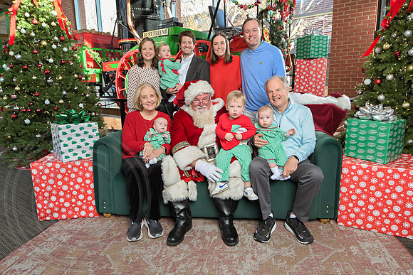 The Charleston Santa 2024-Dec15-2829