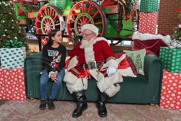 The Charleston Santa 2024-Dec22-3856