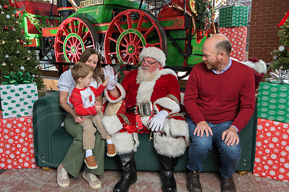 The Charleston Santa 2024-Dec14-2380