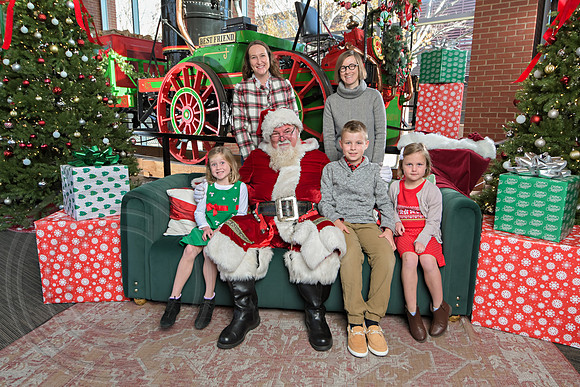 The Charleston Santa 2024-Dec15-2793