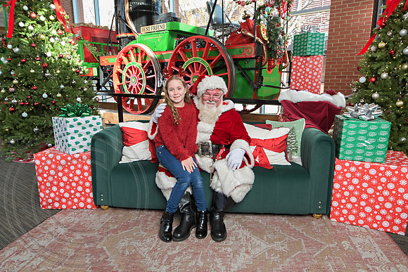The Charleston Santa 2024-Dec15-2902