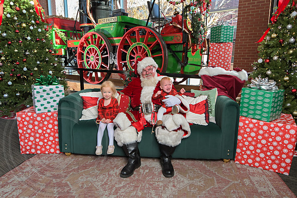 The Charleston Santa 2024-Dec14-2412