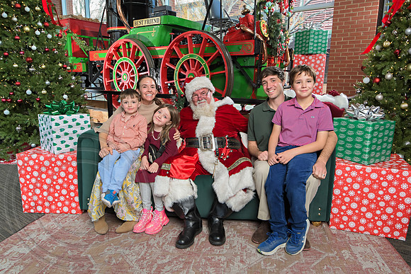 The Charleston Santa 2024-Dec15-2967