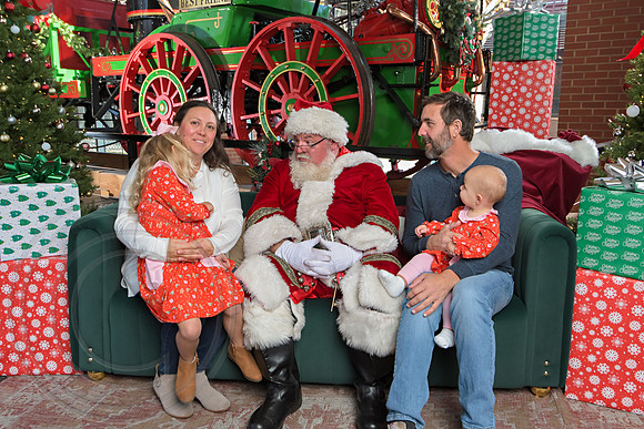 The Charleston Santa 2024-Dec14-2369