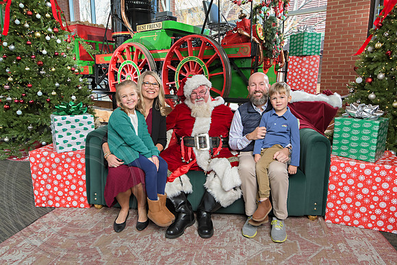 The Charleston Santa 2024-Dec15-2921