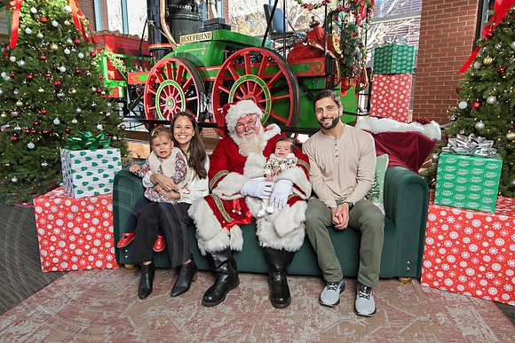 The Charleston Santa 2024-Dec15-2820