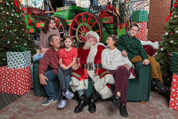 The Charleston Santa 2024-Dec22-4118