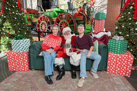 The Charleston Santa 2024-Dec7-1650