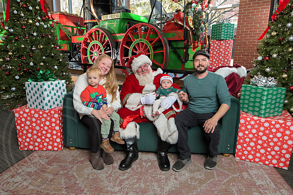 The Charleston Santa 2024-Dec7-1669