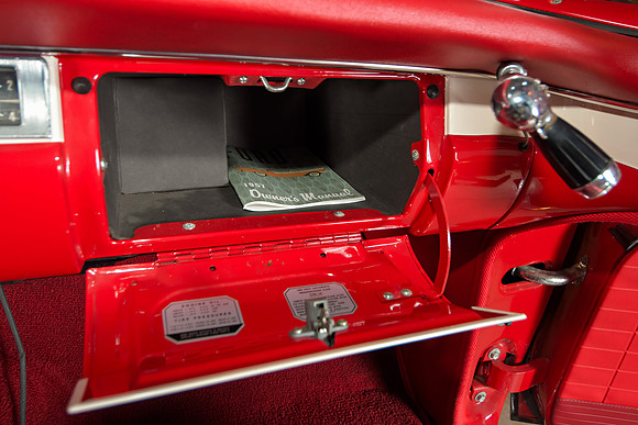 RKPhoto-1957FordFairlane-071