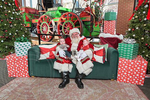 The Charleston Santa 2024-Dec15-2942
