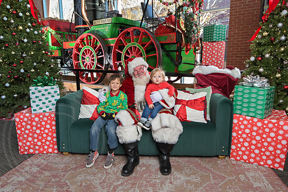 The Charleston Santa 2024-Dec14-2350