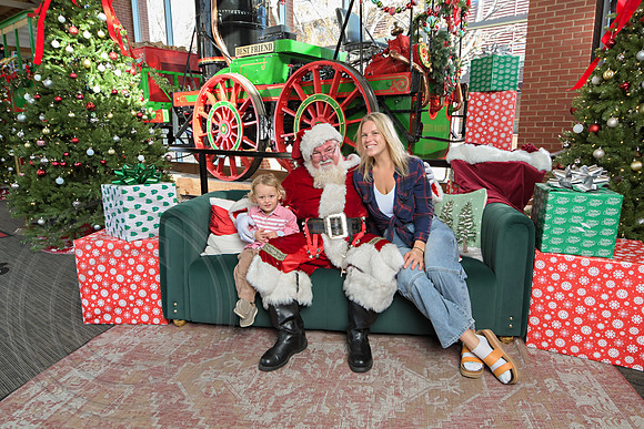 The Charleston Santa 2024-Dec15-2899