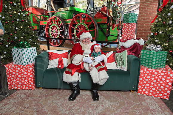 The Charleston Santa 2024-Dec7-1667