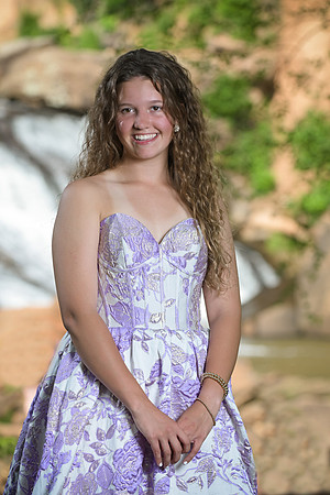 RKPhoto-2024-FallsPark-PromPics-13