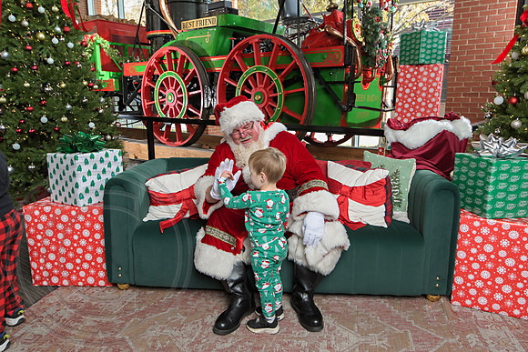 The Charleston Santa 2024-Dec8-1829