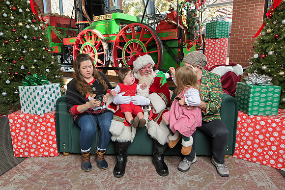 The Charleston Santa 2024-Dec7-1512
