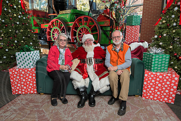 The Charleston Santa 2024-Dec7-1778