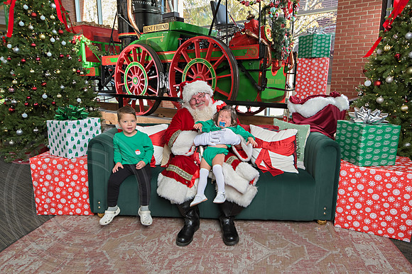 The Charleston Santa 2024-Dec8-1816