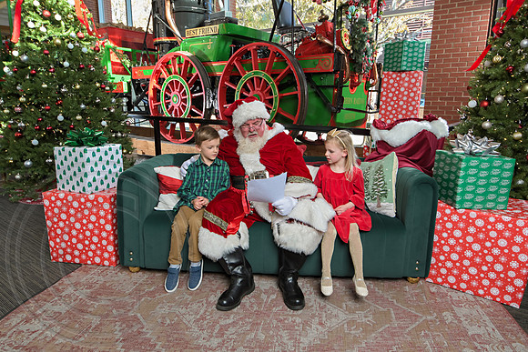 The Charleston Santa 2024-Dec7-1437