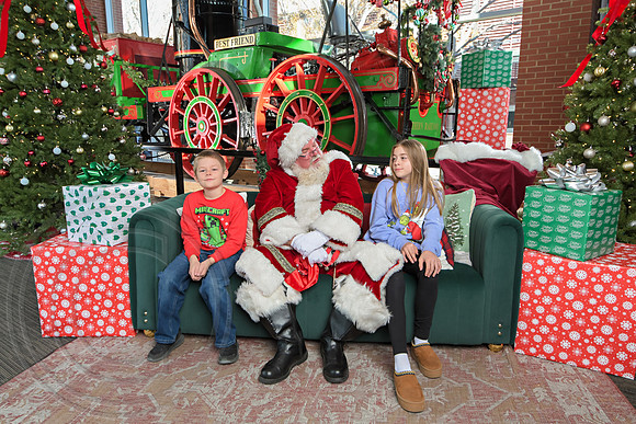 The Charleston Santa 2024-Dec14-2551