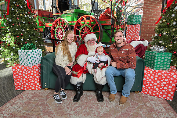 The Charleston Santa 2024-Dec7-1618