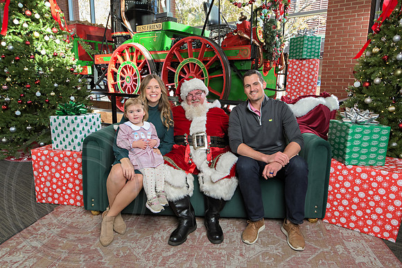 The Charleston Santa 2024-Dec7-1497