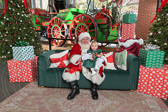 The Charleston Santa 2024-Dec7-1532