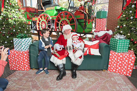 The Charleston Santa 2024-Nov30-0598