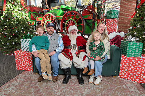 The Charleston Santa 2024-Dec7-1484