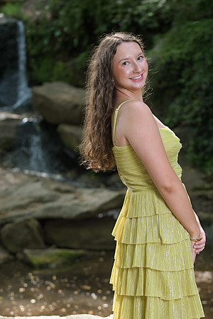 RKPhoto-2024-FallsPark-PromPics-59