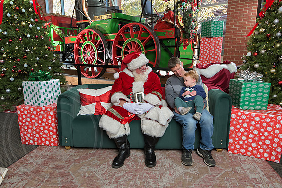 The Charleston Santa 2024-Dec7-1363