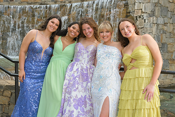 RKPhoto-2024-FallsPark-PromPics-118
