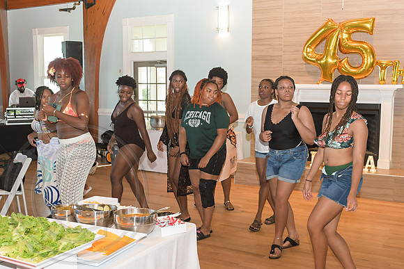 RKPhoto-CofC-2025-SpectraBeachDay_092