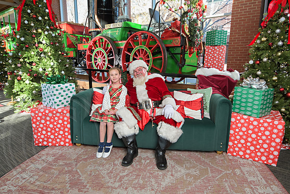The Charleston Santa 2024-Dec14-2631