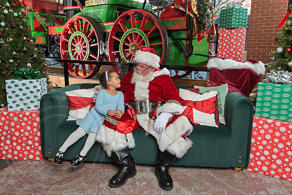 The Charleston Santa 2024-Dec15-3153