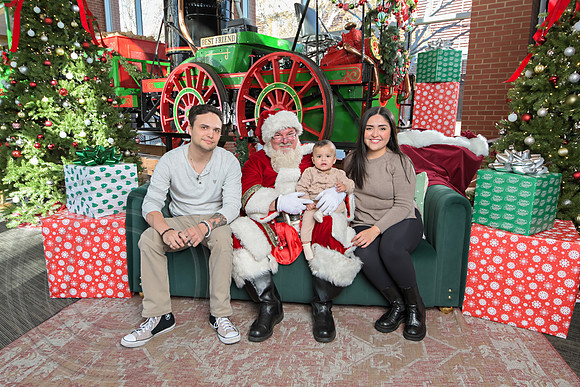 The Charleston Santa 2024-Dec14-2638