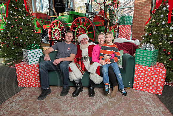 The Charleston Santa 2024-Dec14-2720