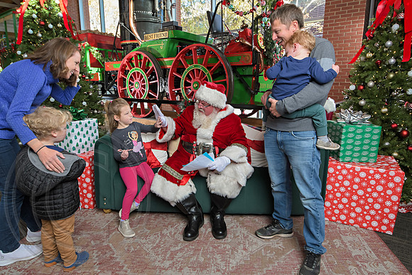 The Charleston Santa 2024-Dec7-1368