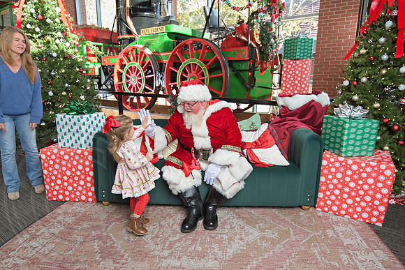 The Charleston Santa 2024-Nov30-0578