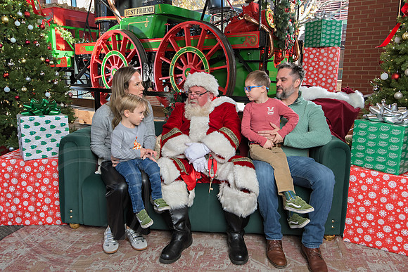 The Charleston Santa 2024-Dec14-2422
