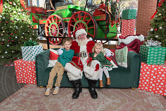 The Charleston Santa 2024-Dec7-1482