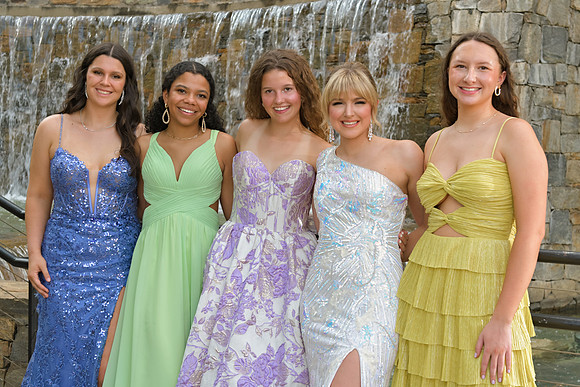 RKPhoto-2024-FallsPark-PromPics-116