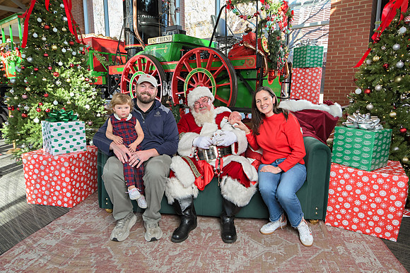 The Charleston Santa 2024-Dec14-2656