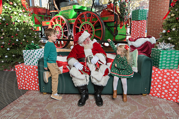 The Charleston Santa 2024-Dec7-1488