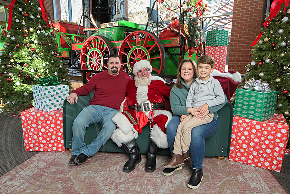 The Charleston Santa 2024-Dec14-2622